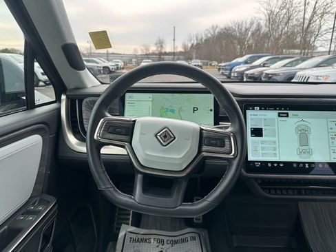 Used 2022 Rivian R1T Adventure image 19