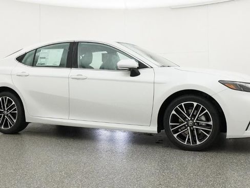 New 2026 Toyota Camry XLE image 28