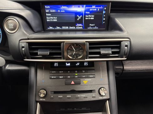 Used 2019 Lexus IS 300 F Sport w/ F Sport Package image 20