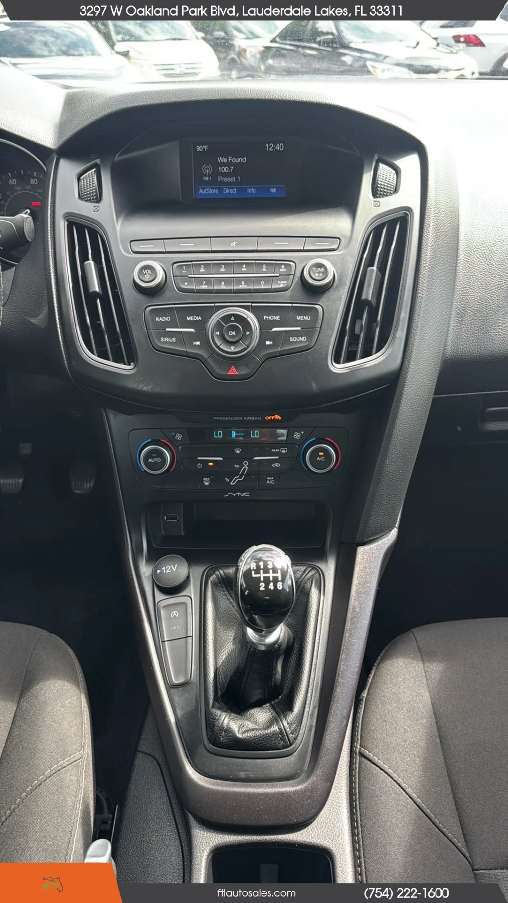 Used 2018 Ford Focus SE FWD image 29