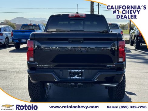 Used 2025 Chevrolet Colorado ZR2 w/ Technology Package image 5