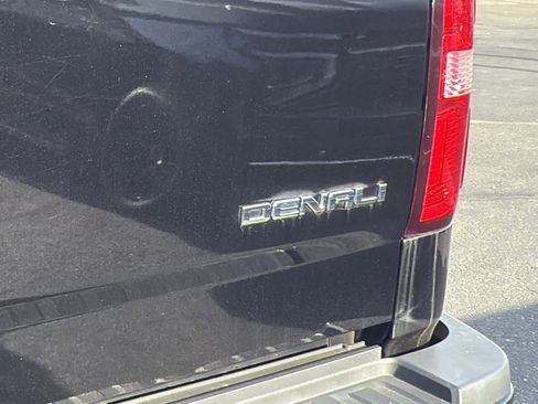 Used 2017 GMC Sierra 2500 Denali w/ Duramax Plus Package image 28