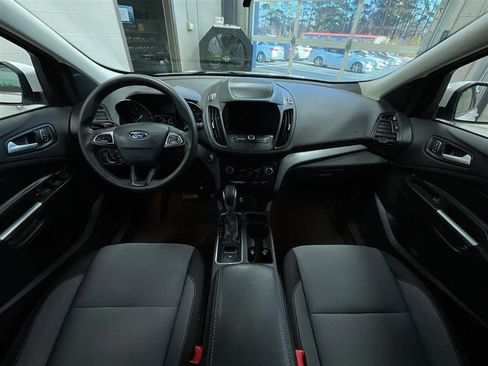 Used 2019 Ford Escape SE image 19