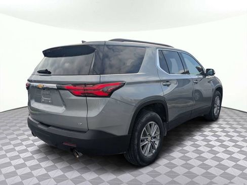 Used 2023 Chevrolet Traverse LT FWD image 3