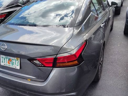 Used 2025 Nissan Altima 2.5 SV FWD image 4