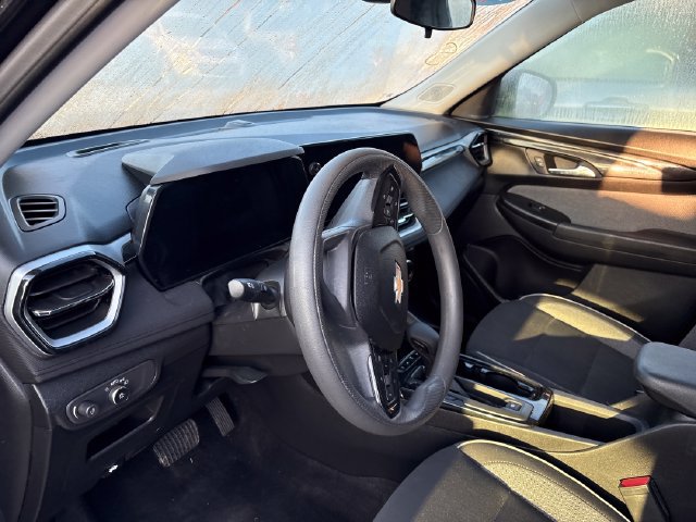 Used 2024 Chevrolet TrailBlazer LT AWD/4WD image 8