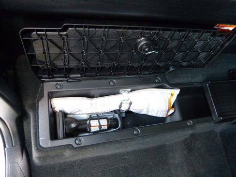 Used 2022 Toyota Tacoma SR RWD image 25