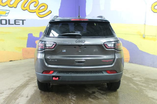 Used 2022 Jeep Compass Trailhawk w/ Trailhawk Elite Group AWD/4WD image 3