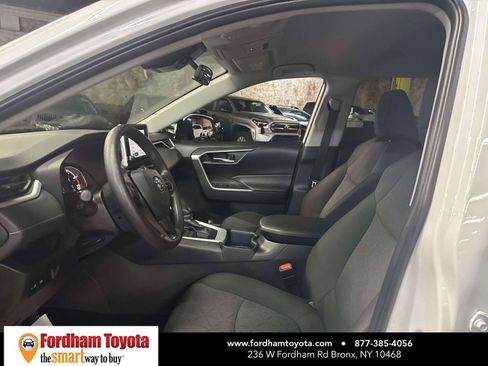 Certified 2025 Toyota RAV4 XLE AWD/4WD image 17