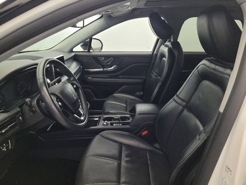 Used 2022 Lincoln Corsair AWD w/ Premium Package image 17