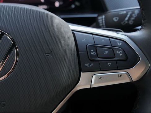 Used 2024 Volkswagen Atlas Cross Sport SEL R-Line image 15