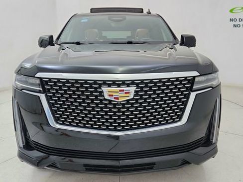 Used 2023 Cadillac Escalade ESV Premium Luxury AWD/4WD image 2