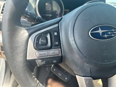 Used 2015 Subaru Outback 2.5i Limited AWD/4WD image 10