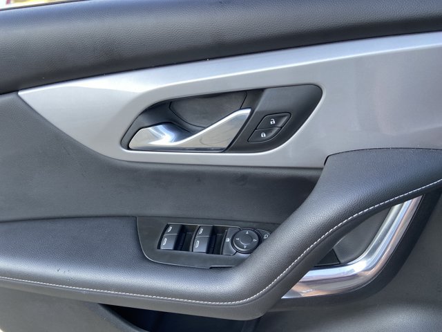 Used 2025 Chevrolet Blazer LT FWD image 46