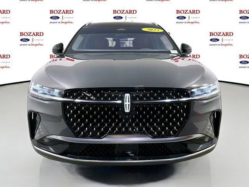 Used 2025 Lincoln Nautilus Black Label AWD/4WD image 2