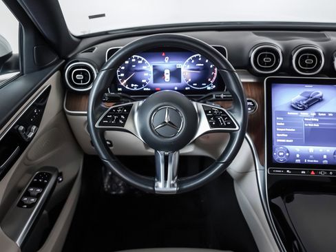 Used 2023 Mercedes-Benz C 300 Sedan image 15
