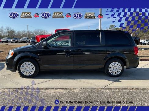Used 2017 Dodge Grand Caravan SE w/ Power Window Group image 4