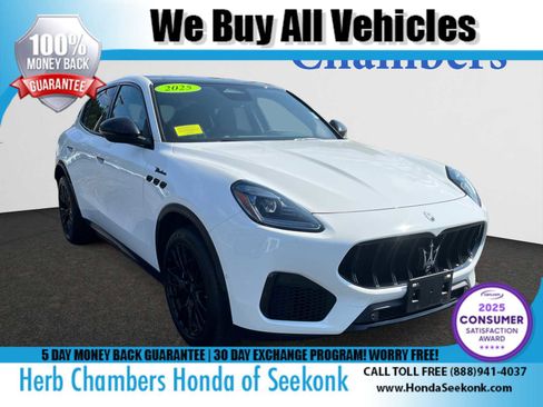 Used 2025 Maserati Grecale Modena image 1
