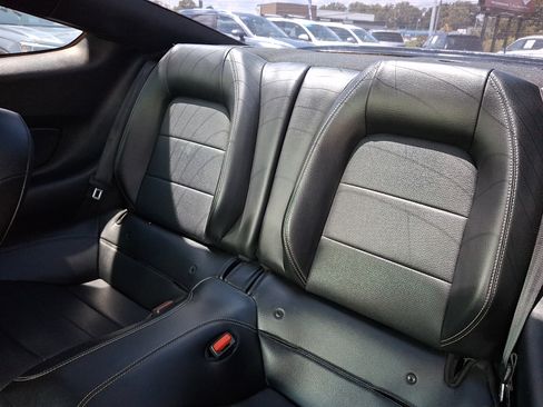 Used 2022 Ford Mustang Premium RWD image 10