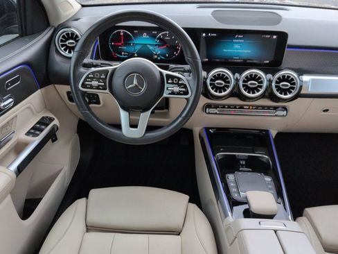 Used 2021 Mercedes-Benz GLB 250 image 16