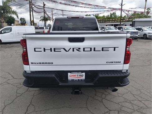 Used 2024 Chevrolet Silverado 2500 Custom w/ Custom Value Package AWD/4WD image 11