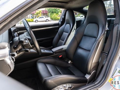 Used 2017 Porsche 911 Carrera 4S image 9
