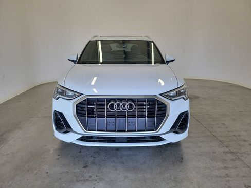 Used 2025 Audi Q3 2.0T Premium AWD/4WD image 2