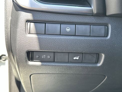 Used 2023 Nissan Rogue SV w/ SV Premium Package FWD image 66