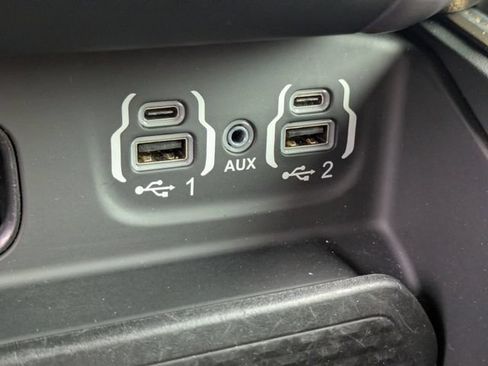 Used 2022 RAM 1500 Limited w/ Body Color Bumper Group AWD/4WD image 25