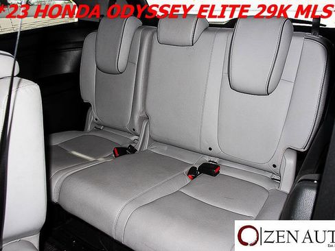 Used 2023 Honda Odyssey Elite image 38