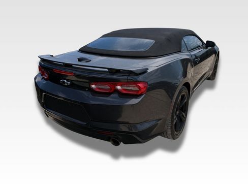 Used 2021 Chevrolet Camaro LT RWD image 4