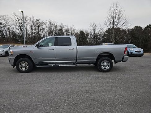 Used 2021 RAM 2500 Big Horn image 4