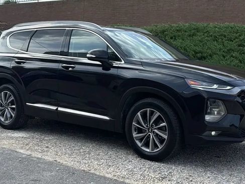 Used 2019 Hyundai Santa Fe FWD image 3