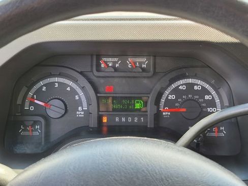 Used 2013 Ford E-350 and Econoline 350 XLT RWD image 15