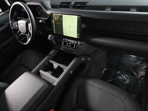 New 2026 Land Rover Defender 110 X-Dynamic SE AWD/4WD image 19