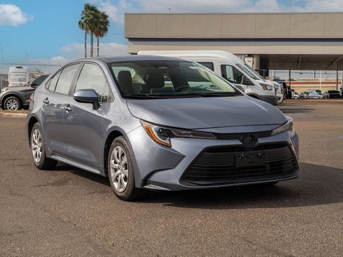 Used 2023 Toyota Corolla LE image 1