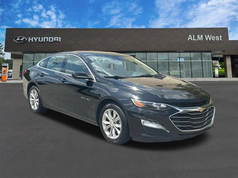 Used 2025 Chevrolet Malibu LT FWD image 3