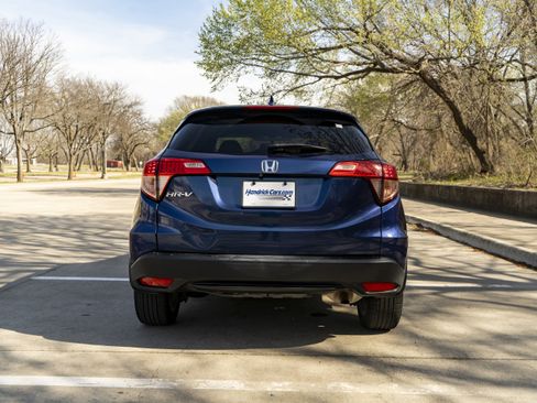 Used 2016 Honda HR-V EX image 8