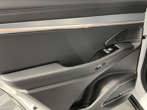 Used 2024 Jeep Wagoneer Launch Edition image 28