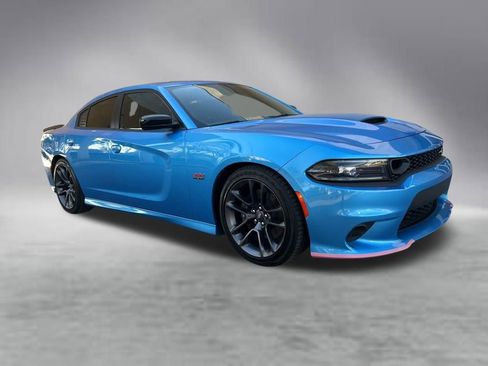 Used 2023 Dodge Charger Scat Pack w/ Plus Group RWD image 2