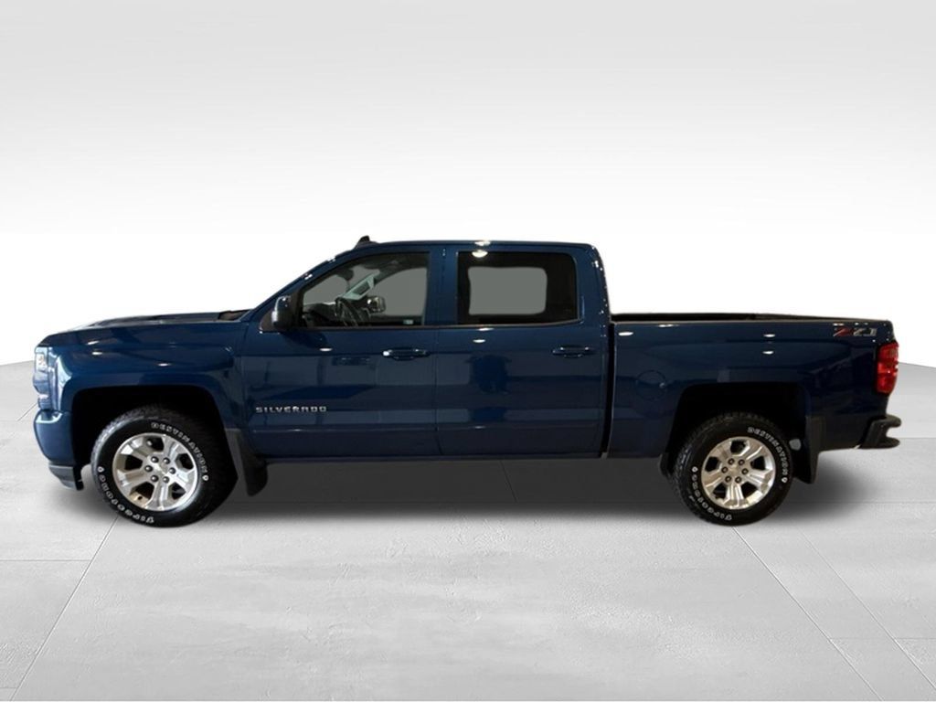 Used 2018 Chevrolet Silverado 1500 LT w/ All Star Edition AWD/4WD image 4