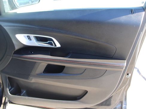 Used 2015 Chevrolet Equinox LT image 12