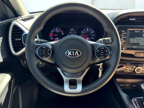 Used 2021 Kia Soul S FWD image 16