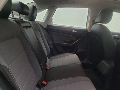 Used 2025 Volkswagen Jetta SE w/ Sunroof Package FWD image 19