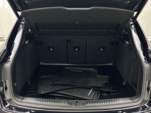 Used 2017 Porsche Macan S AWD/4WD image 9