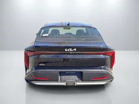 New 2026 Kia K4 LX image 8