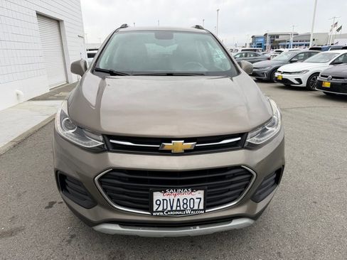 Used 2022 Chevrolet Trax LT w/ Driver Confidence Package AWD/4WD image 9