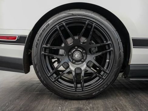 Used 2012 Ford Mustang Boss 302 w/ Boss 302 Accessory Pkg RWD image 36