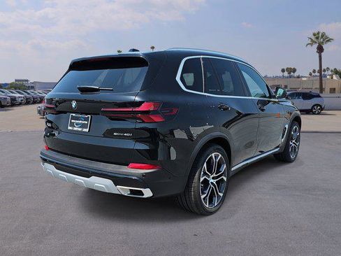 New 2026 BMW X5 sDrive40i image 5