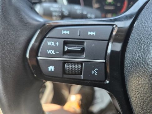 Used 2023 Honda Pilot Touring image 25